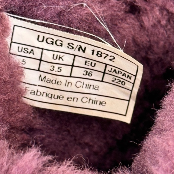 {UGG Australia} Krinkle Bailey Sheepskin Boots, Distressed Maroon Plum Wine 1872 - Picture 12 of 16